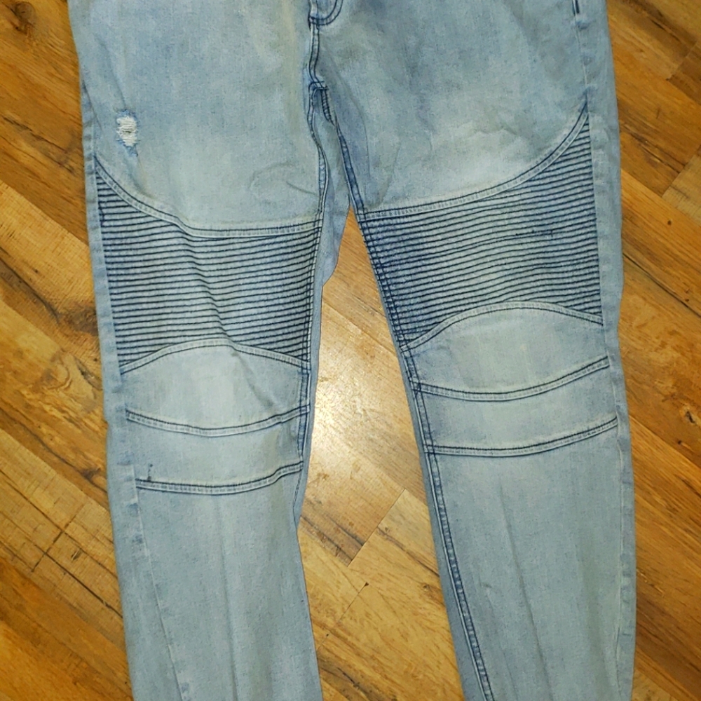 American Rag ripped skinny jeans